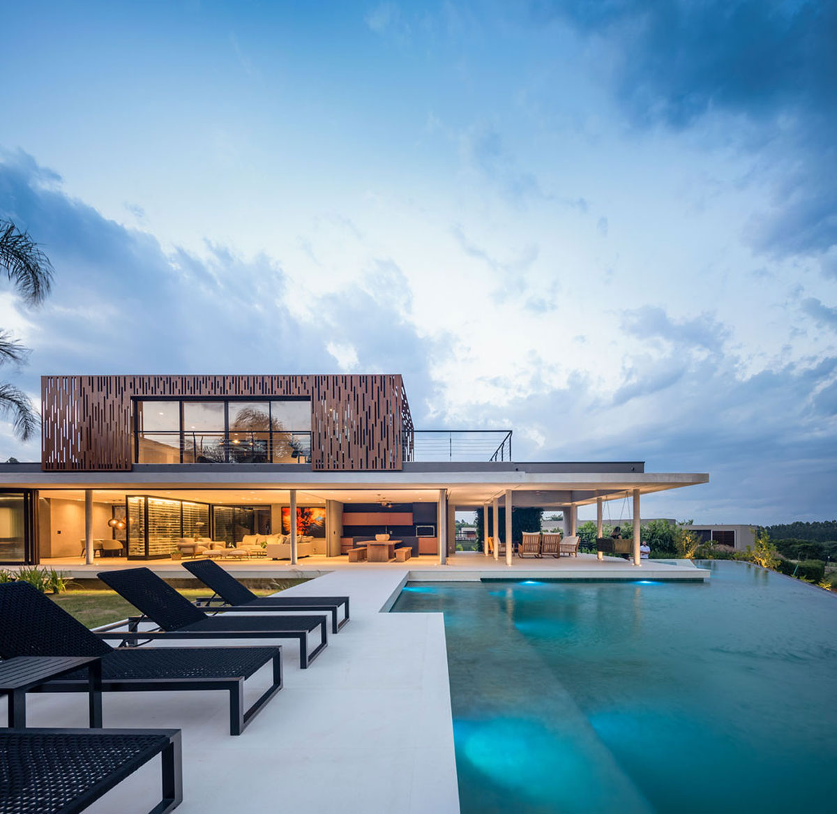 archidiamonds's tweet photo. RC House in Sao Paulo, Brazil by Architects+Co: https://t.co/tiJYY8O4PC https://t.co/mwrYUAOlTi