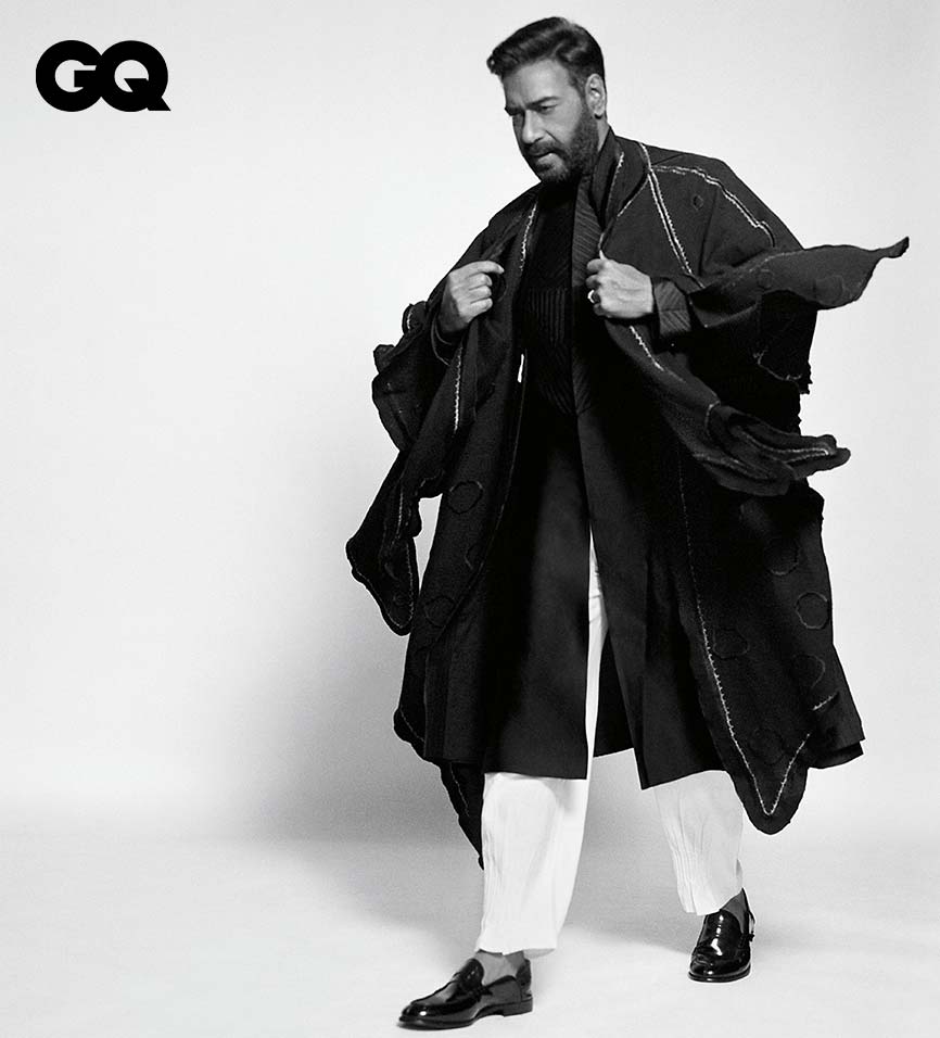 JangidGulab's tweet photo. #GqStayle #Ajaydevgn #Ajlooks 
@ajaydevgn @GQStyle  #LooksFablous https://t.co/GGtcQH0CFK
