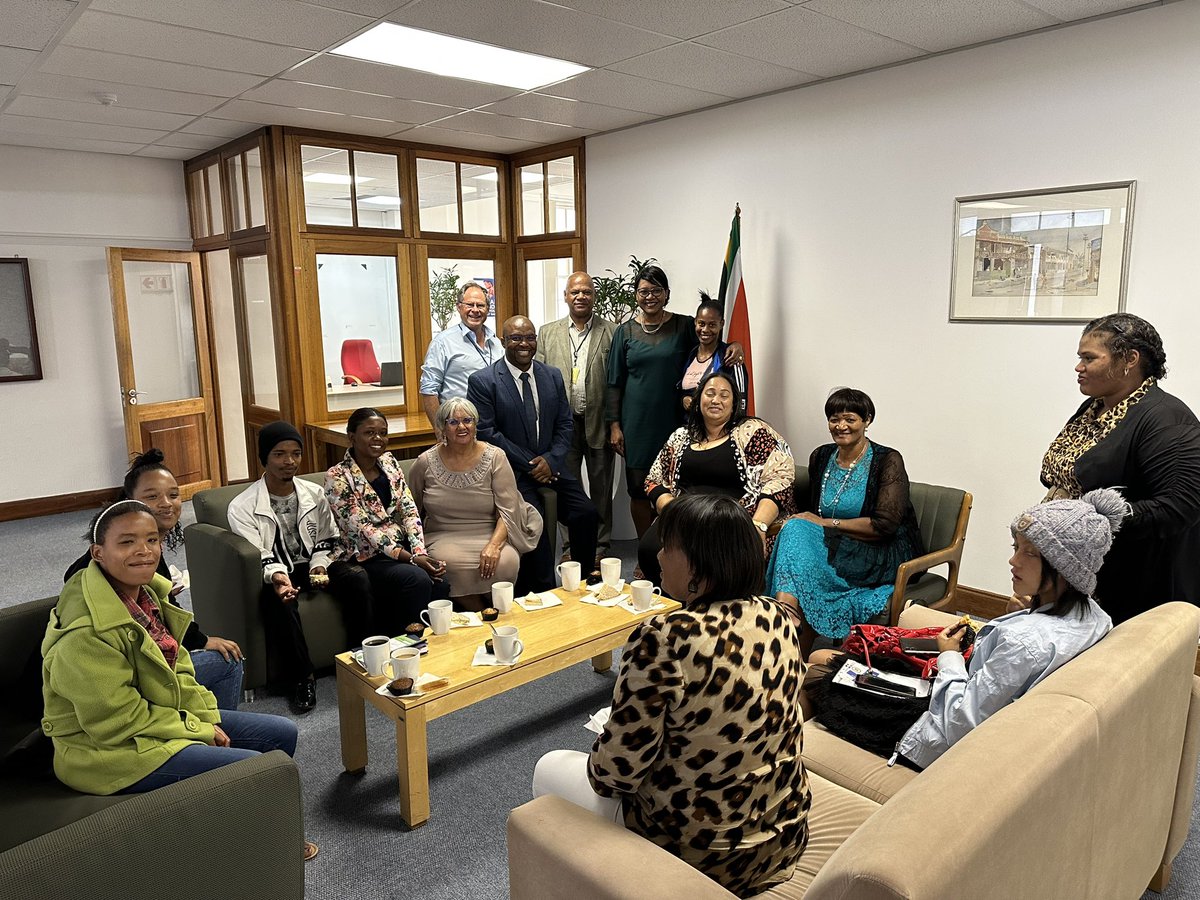 ricardomackenzi's tweet photo. Today hosting youth from Mitchells Plain in @WCProvParl for #WCSOPAReply
It’s important that youth get a first hand experience in how Parliament works, how decisions and law are made that will have a impact on their lives. https://t.co/laNZ2PxOPk
