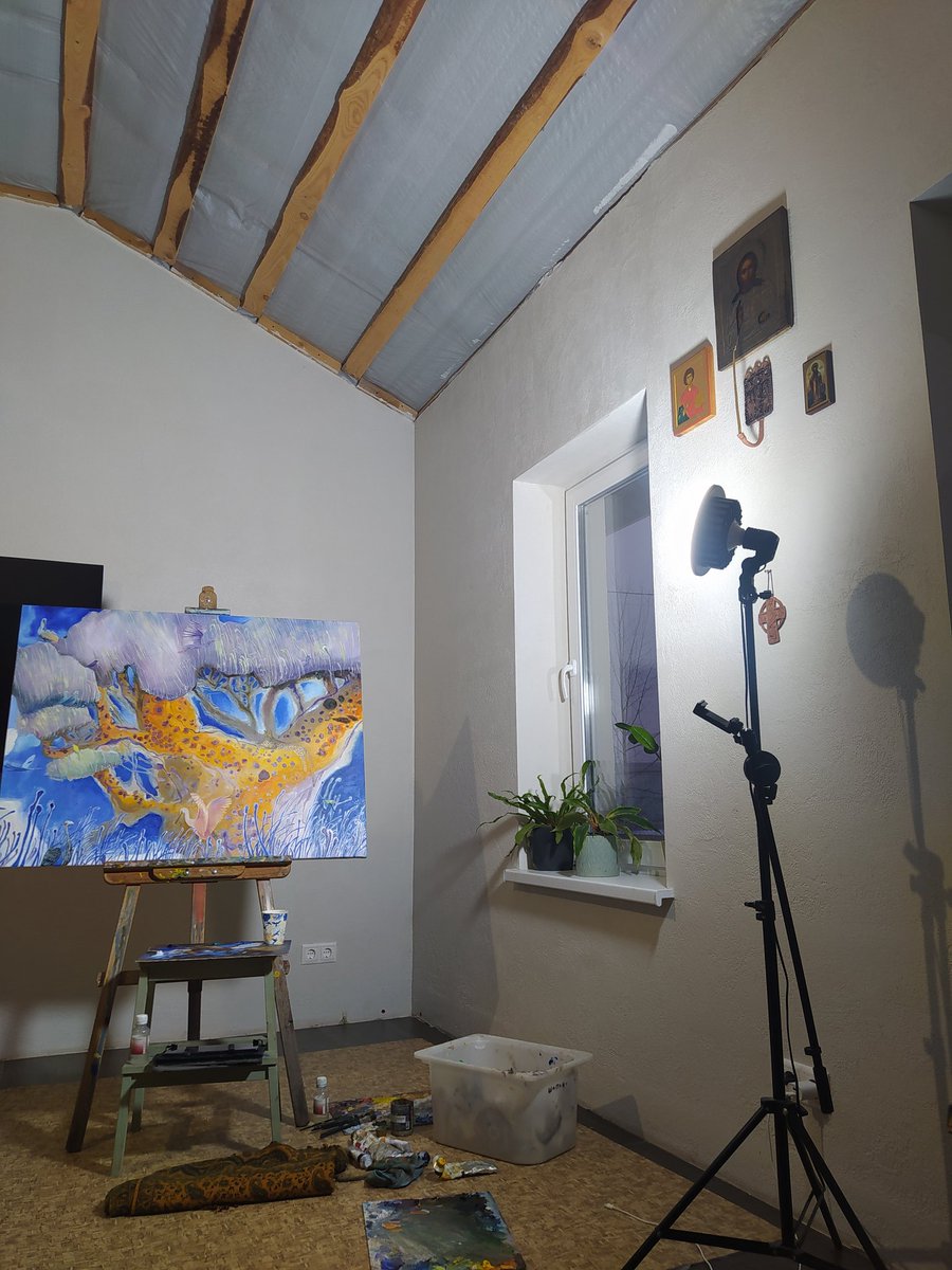 danilmariia's tweet photo. #NFTFam At the moment all my efforts are focused on preparing for the big exhibition in the summer. I work as much as I can. There will be no new NTFs before the exhibition. But my curator is discussing the possibility of including my NTFs into the exposition. 💥💪 https://t.co/VVytmpyiql