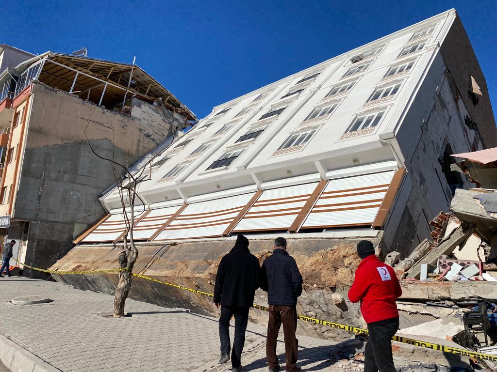 The M7.7 and M7.6 earthquakes in Kahramamaras Turkiye are among the largest on-land strike-slip earthquakes ever recorded. The collapse of even 2000 year old ancient Dexiosis Column, built B.C.  36-21 in Adiyaman, reveals the impact of these destructive earthquakes.