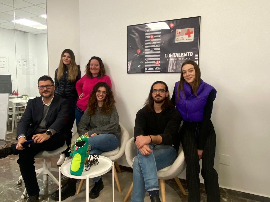 Cruz Roja Málaga (@cremalaga) on Twitter photo La empresa <a href="/ConTalentoRRHH/">ConTalento</a> se une también a nuestro Club de Empresas Socias. El habitual compromiso de su estupendo equipo con el entorno se consolida con esta alianza solidaria. ¡Gracias! 🥰
#EmpresasCruzRoja La empresa <a href="/ConTalentoRRHH/">ConTalento</a> se une también a nuestro Club de Empresas Socias. El habitual compromiso de su estupendo equipo con el entorno se consolida con esta alianza solidaria. ¡Gracias! 🥰
#EmpresasCruzRoja