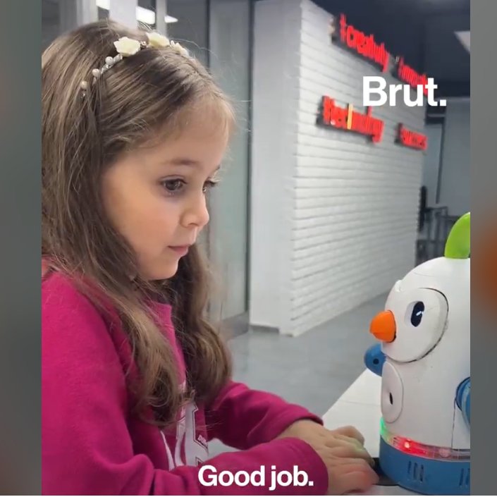 Perro est un bel exemple de #Tech4good #OrangeDigitalCenter aidant les enfants avec troubles du langage #handicap pour lutter contre l'isolement🙏👍 cc <a href="/maya_jerbi/">Maya Jerbi</a> <a href="/SeverineOzanne/">Severine Ozanne</a> <a href="/OrangeTN_Plus/">OrangeTNplus</a> linkedin.com/posts/activity…