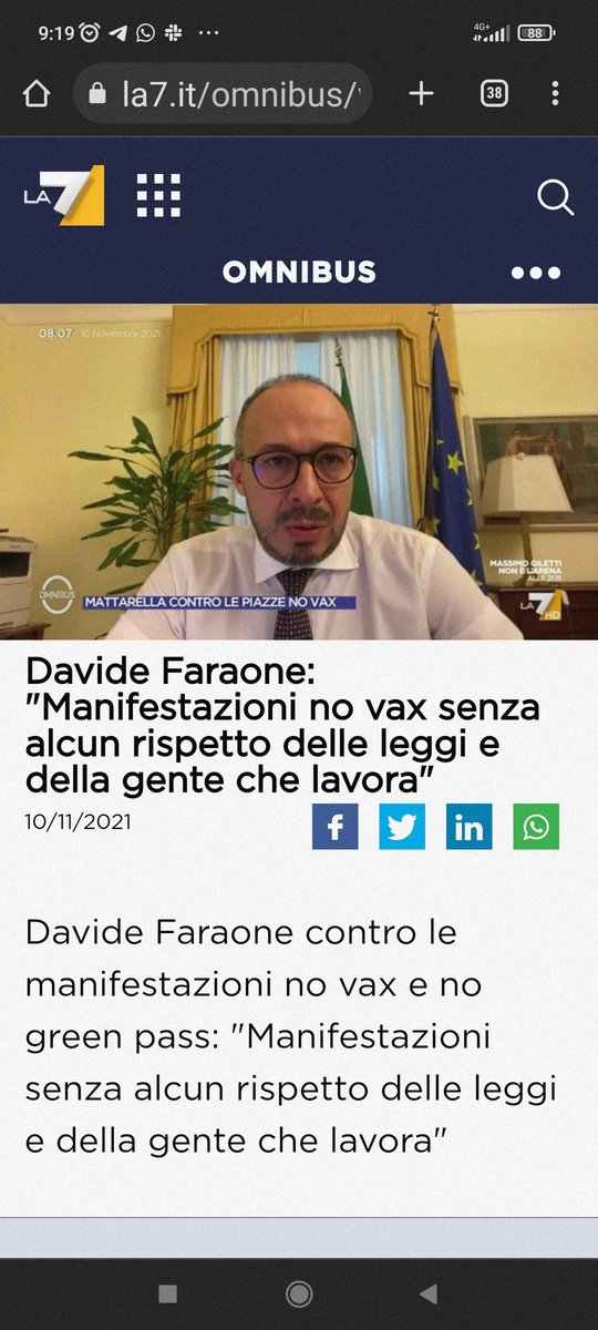 prospettico1's tweet photo. 👉 Hanno messo la volpe a guardia del pollaio. Bella mossa! 🤡🤡🤡
#DavideFaraone https://t.co/vgn1ht0iih