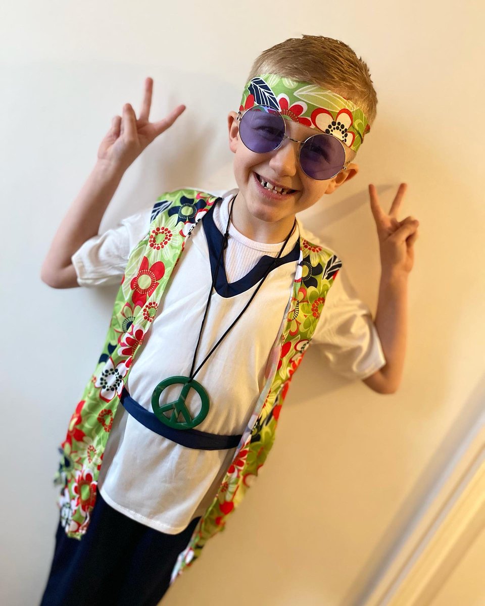 Decades Day! <a href="/CCPSLichfield/">ChristChurchPrimary</a> ✌🏼☮️