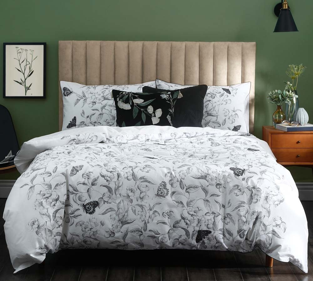 JonesAndTomlin's tweet image. Beautiful botanical bedding sets 🍃🌺

These leafy bed sheets were inspired by the enchanting Illustrations Collection at the Royal Botanic Gardens, Kew.

See the full bedding collection bit.ly/kew-bedding

#Botanical #BedSheets #BeddingCollection #BedSheetSet #BedroomDecor