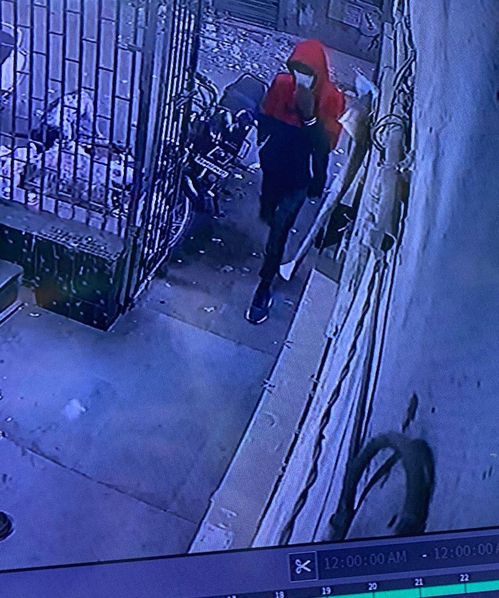 abtakmediahouse's tweet image. સુરત : કાપોદ્રા વિસ્તારમાં યુવક કારખાના માંથી રૂ 50 લાખની હીરાની ચોરી કરી ફરાર 
#gujarat #surat #kapodra  #50lakhdiamonds #Diamondtheft