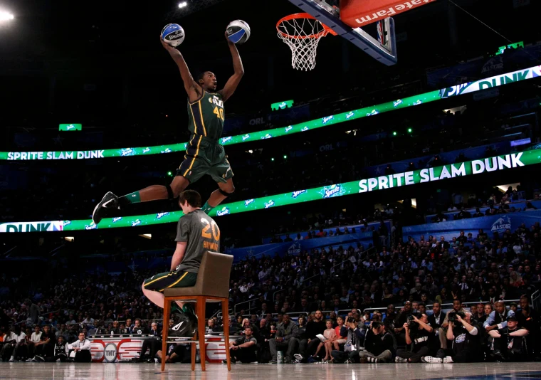 3PM &amp; Slam Dunk Contest tonight? GIVEAWAY TIME!🚨

Make sure to enter the giveaway by: 
- LIKING &amp; RT
- Comment who wins each one 
- 1 lucky person to get both correct will get some 💵

Let's hope it is a special night! Also kinda my BDAY!👀