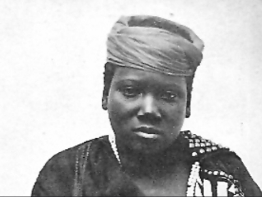 Xhosa35176379's tweet photo. In Africa we never needed missionaries to come and tell us about their God for in Africa the Creator was already revealed to us by Izithunywa Zezwe through our indigenous IiMboni. The Creator can never be studied for no one can study a mystery.
#SpiritualityMustLead https://t.co/jLtAIBxNop