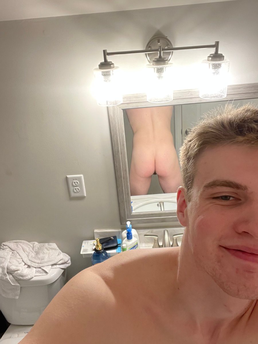 ThatGayGuyNick's tweet photo. RT if u want it😜 https://t.co/obEQhN84vp