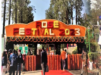 #Chandigarh Rose festival begins today. It lasts for three days. Free entry for all the visitors #naturelovers 
scienceofpolitics.in/51st-rose-fest…