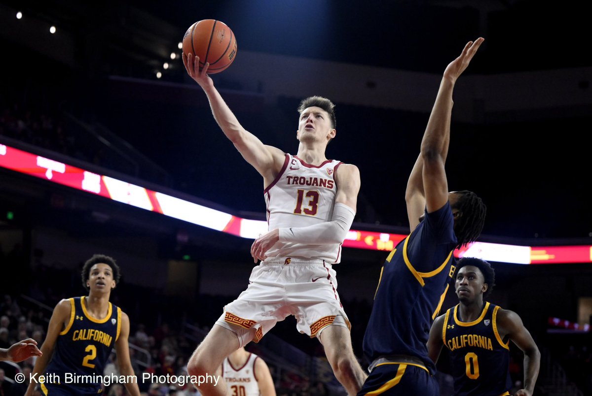 photowkb's tweet image. USC Trojans takes on California Golden Bears during a Men’s NCAA basketball game at the Galen Center in Los Angeles. @pac12 #pac12 @USC_Hoops @USC_Athletics #USC #calbears #basketball @InsideSoCalSpts @AdamGrosbard
