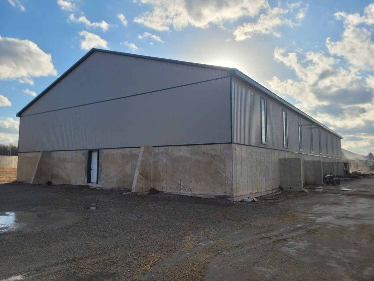 120 by 60 slapped on a existing bunker foundation last summer. 8 foot of crete with 10 foot studs makes it easy to store lots of Deere equipment. 👍😎 <a href="/nickhiem/">Nick Hiemstra</a>