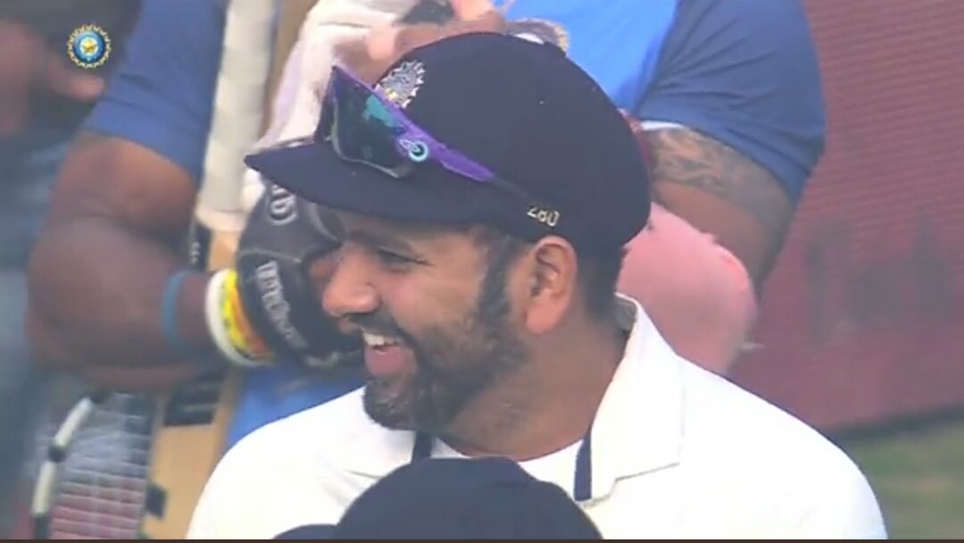 AdventuresInfo9's tweet photo. Rohit Sharma during kohli and cheteshwar pujara's guard of honour celebration

most selfless guy still some clowns calls him insecure https://t.co/eMo9CCxx3m