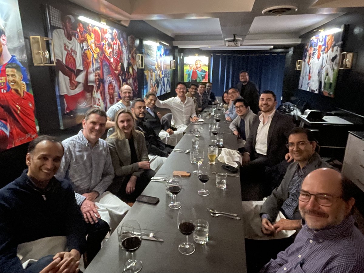 Kristen McAlpine (@_kmcalpine) on Twitter photo Great night out with the <a href="/UofTUrology/">Univ of Toronto Urology</a> residents and the GTA west end urologists for the West End Urology Rounds. Always a treat to catch up with such a hardworking and fun group of stars! Great night out with the <a href="/UofTUrology/">Univ of Toronto Urology</a> residents and the GTA west end urologists for the West End Urology Rounds. Always a treat to catch up with such a hardworking and fun group of stars!