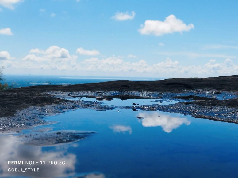 XiaomiThailand's tweet image. Redmi Note 11 Pro 5G กับกล้องหลัก 108 ล้านพิกเซล พาไปเที่ยวที่อ่างเก็บน้ำภูเพ็ก จ.สกลนคร โดยคุณ @Godji_style 

ตามไปดูกันเต็มๆที่👇
new.c.mi.com/th/post/12842

🛒ช้อปเลย
Shopee: bit.ly/3fXJnCr
LZD: bit.ly/33N7hhN

#RedmiNote11Series #RisetoTheChallenge #108MPCamera