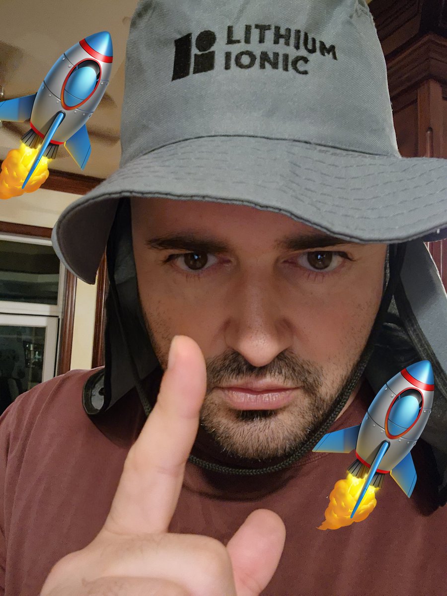 Johnny Lambo tweet media