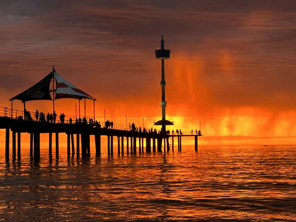 Talented 7NEWS viewers have captured last night’s glowing sunset across Adelaide - do you recognise the South Aussie locations? @ameliamulcahy7 has the latest weekend forecast in 7NEWS at 4pm and 6pm. Send your weather videos and photos to 7NEWS: m.me/7NEWSAdelaide #7NEWS