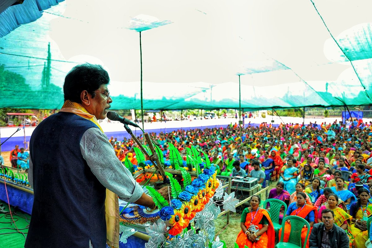 ududayan99's tweet photo. @sanjaybpi @bom @UFBUIndia @DFS_India #BeOrganised https://t.co/hqGcXcbNoF