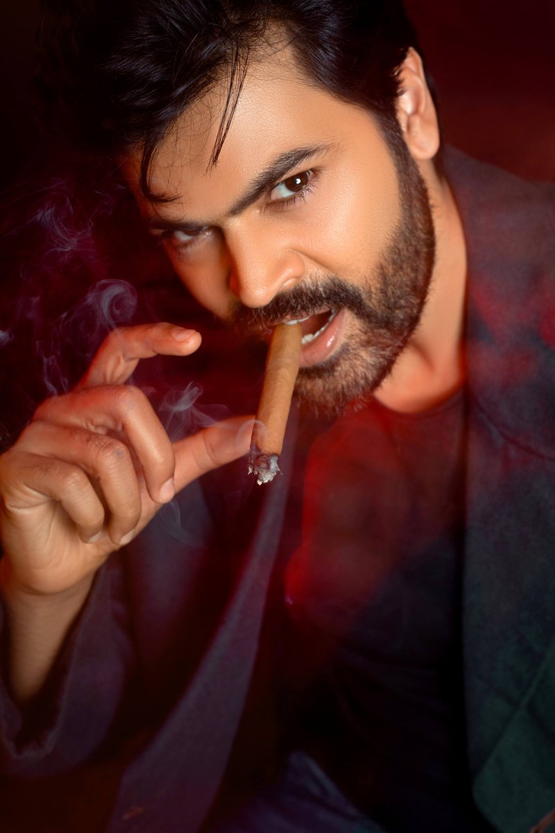 talk2ganesh's tweet photo. #NewPhotoShoot 📸

#GaneshVenkatram
#Varisu
#Transformation
#Newlook
#TamilCinema
#TeluguCinema
#Actor
#Gangster #Mafia #PlayingCharacters #baddie https://t.co/uIuVSaYNUZ