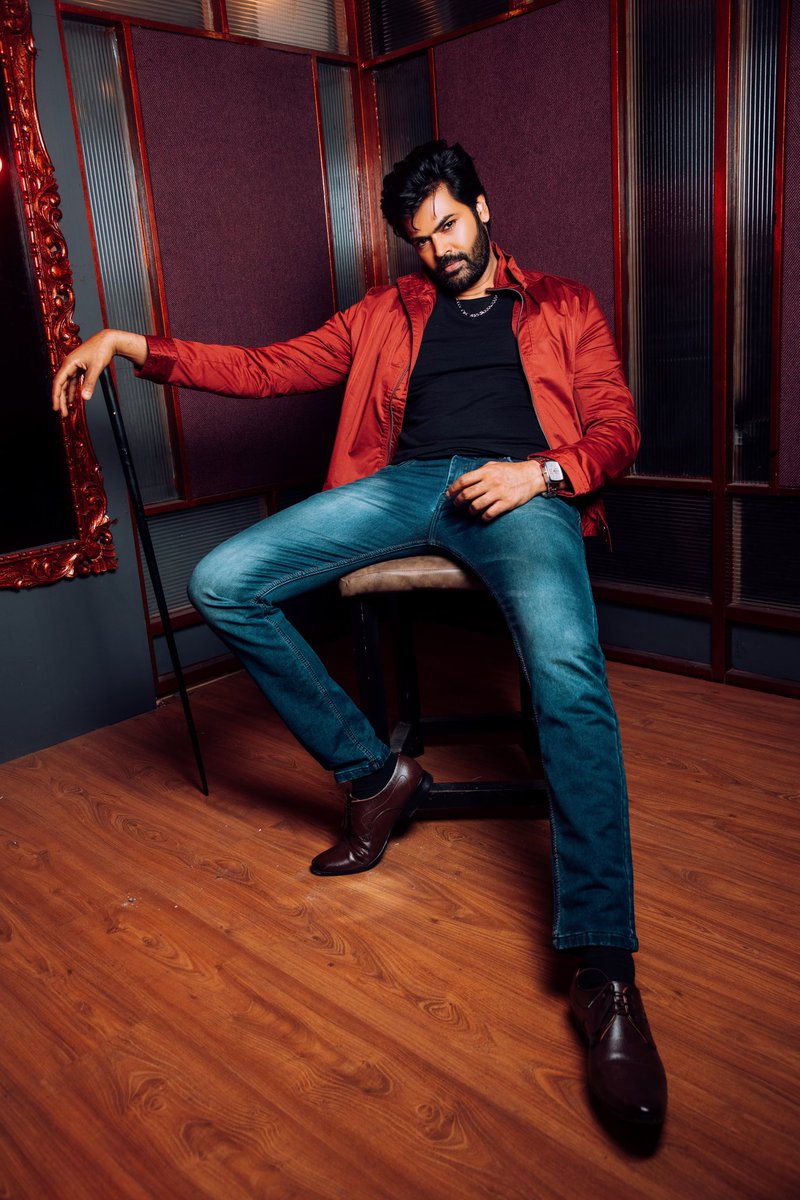 talk2ganesh's tweet photo. #NewPhotoShoot 📸

#GaneshVenkatram
#Varisu
#Transformation
#Newlook
#TamilCinema
#TeluguCinema
#Actor
#Gangster #Mafia #PlayingCharacters #baddie https://t.co/uIuVSaYNUZ