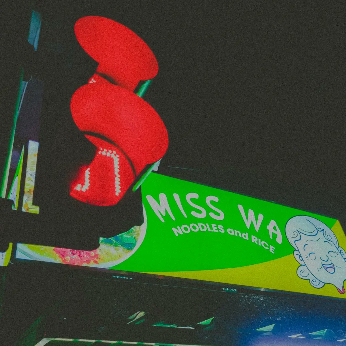 Neryologist's tweet photo. Midnight Lightroom things.
02-17-2023 https://t.co/t30H0CW8rI