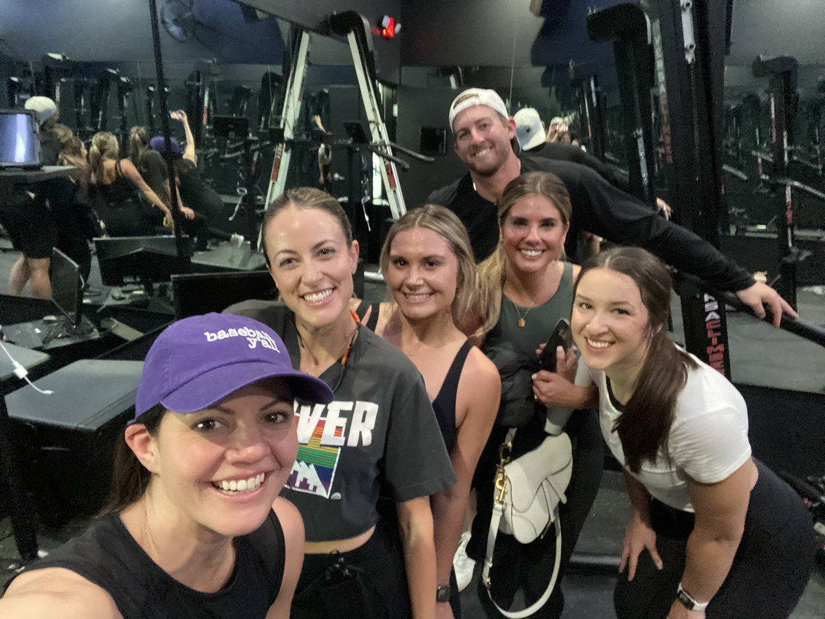 jennycavnar's tweet photo. Baseball activity … and a side of versa climber! Thanks @natty_raeee @Ry_McMahon https://t.co/wOBTequpaa