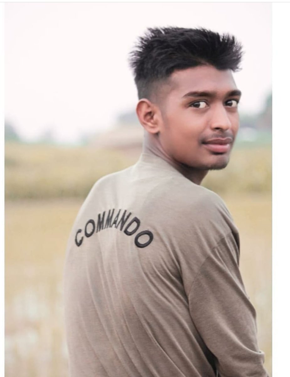 ThreadMSG's tweet image. #सुसाइड नोट 
दीपू का सपना 💔😢

4 साल से सेना भर्ती की तैयारी और नोएडा में निजी कंपनी में काम कर रहा था।
अब उम्र की अंतिम अग्निवीर की भर्ती में चयन नहीं हुआ!

हमारा समाज और सरकार बेरोज़गारी और असफलता से पैदा हुए मानसिक तनाव को आंकने में अक्षम है।
#Agniveer 
#UPSI9534_SCAM2021