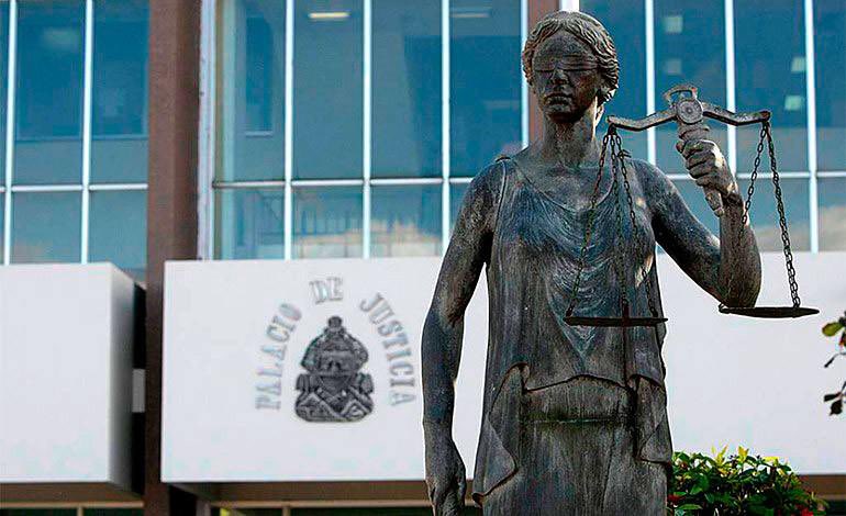 Hay nueva Corte Suprema de Justicia.
Desde Sociedad Civil esperamos y demandamos que sea imparcial, enfocados en los intereses del pueblo y no de sectores políticos. Que los derechos de las mujeres no haya sido la moneda de cambio en las negociaciones internas en el <a href="/Congreso_HND/">Congreso Nacional de Honduras | Archivo 2022-2026</a>