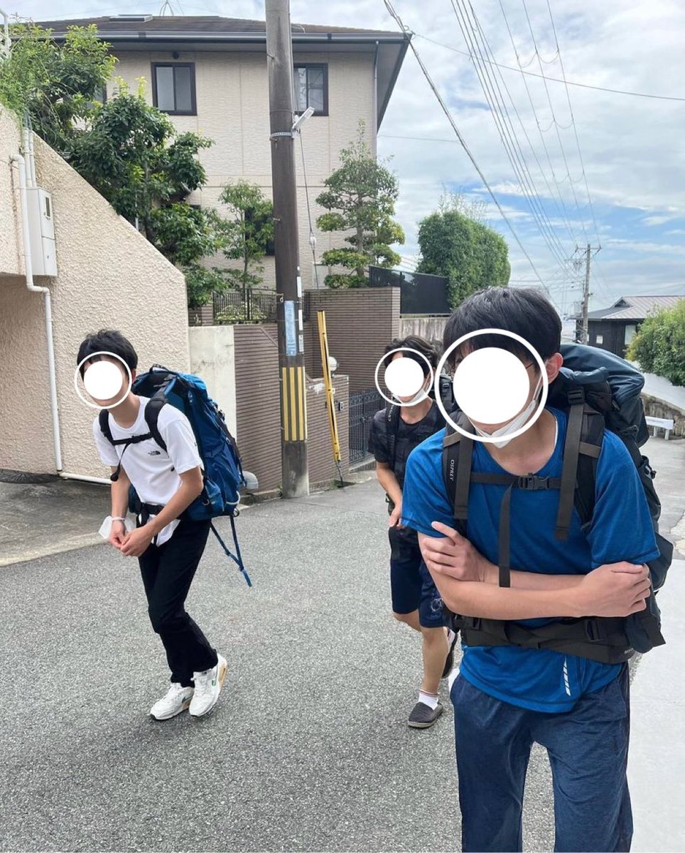普段の歩荷トレーニングやテント張り練習の様子です

■週に2回、空きコマを使ってトレーニングを行うので放課後は自由に過ごせます
■合宿として月に一回テントを張って泊まりで登山をするので、普段のトレーニングで重い荷物を背負って山道を歩く事に慣れていきましょう✨