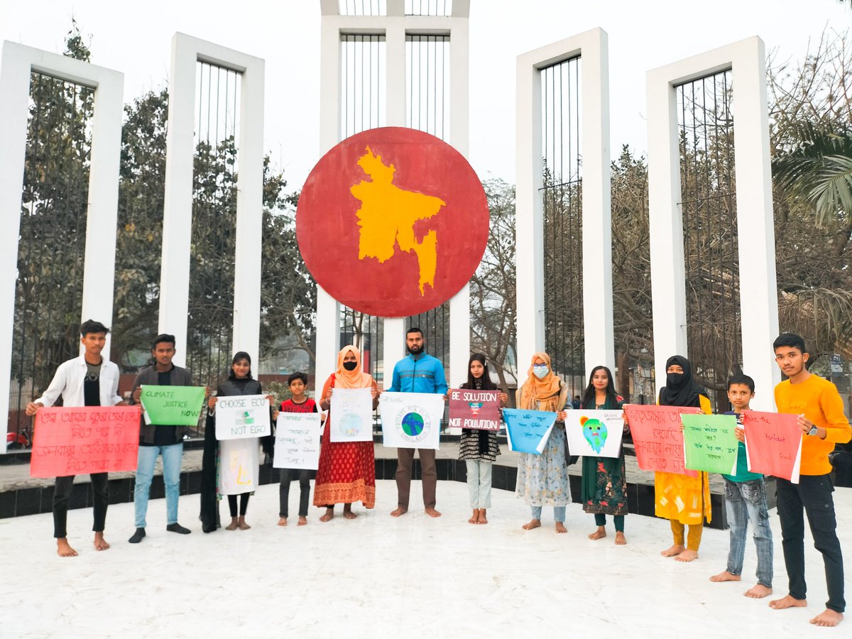 sz_opu's tweet photo. 🚨 Next Global Climate Strike Calling!!!!!
0️⃣3️⃣.0️⃣3️⃣.2️⃣0️⃣2️⃣3️⃣
Climate Strike
📍 Sirajganj,🇧🇩
❌Stop Finance in Fossil fuel
#stopfosilfuel
#TomorrowIsTooLate
#FridaysForFuture
@GretaThunberg https://t.co/1H3VVNCC3n
