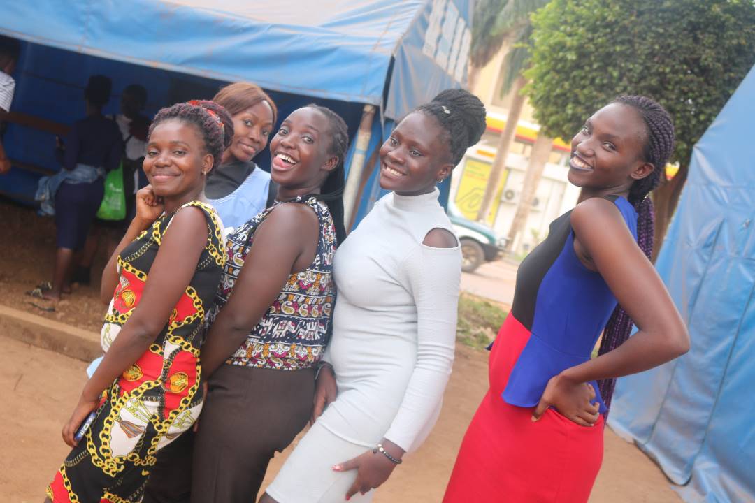 KihumuroLillian's tweet photo. Does smiling make your day better?
Every time you empower a young person you feel fulfilled inside nothing makes me happier than putting actual smiles on people's faces #girlscamp #buildingresiliance https://t.co/EA5vuqcpmy
