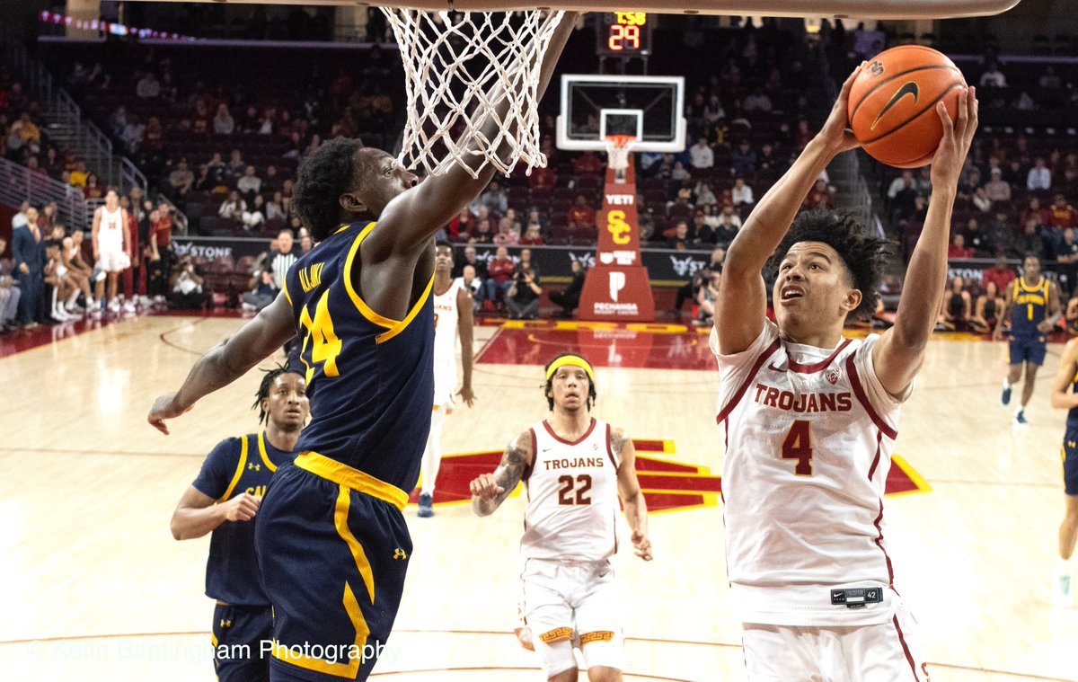 photowkb's tweet image. USC Trojans defeated the California Golden Bears 97-60 during a NCAA basketball game at the Galen Center in Los Angeles. @pac12 #pac12 @USC_Hoops @USC_Athletics #USC #calbears #basketball @InsideSoCalSpts @AdamGrosbard