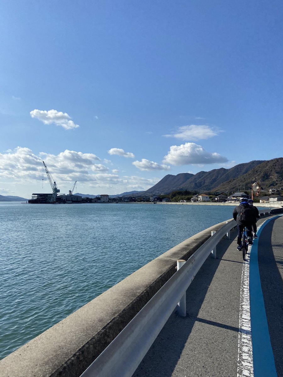 こちら新設した Twitterアカウントですので是非Instagramもチェックしてください🏕

「新しい活動を始めてみたい」
「アウトドアに興味がある」
「絶景が見たい」という方は
ぜひ甲南大学ワンダーフォーゲル部へ🔅

#春から甲南
#春から甲南大学
#甲南大学