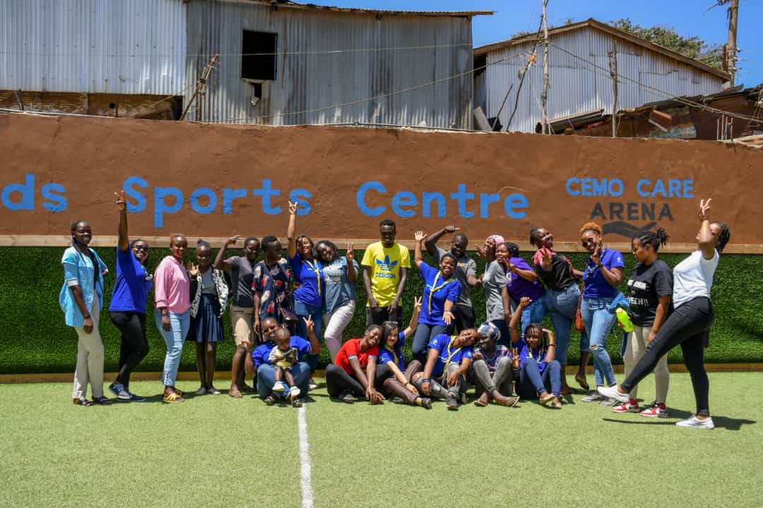 KenyaGirlGuides's tweet photo. #YESS2023 participants partnered with Soka Samaritan Initiative to offer skills training to vulnerable teen mothers in Kibera informal settlements. The skills these young mothers learn will help them become self-reliant and obtain meaningful employment. https://t.co/KM09LXa7w2