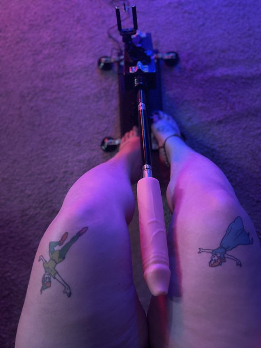 Midnight custom for a very special client❤️ https://t.co/IX3w1FJ4lu