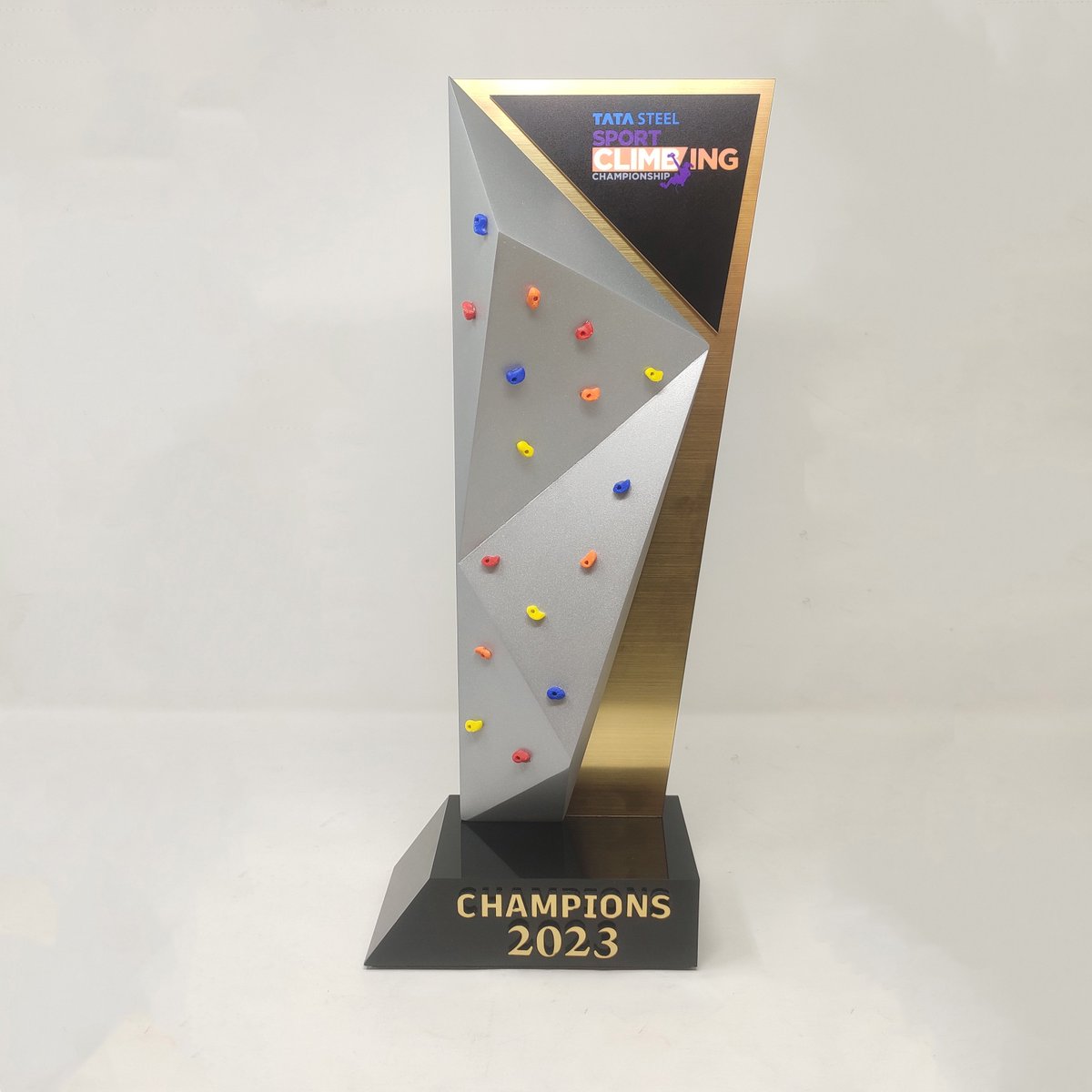 KREO_Design's tweet photo. Tata Steel approached Kreo to design the winning #trophy for the Tata Steel Sport Climbing Championship 2023 which happened on the 5th of February 2023.
Inspired by the climbing wall and the pegs, Kreo also added a touch of a premium look to the trophy! 

#tatasteel #TSAF #design https://t.co/QTg6irapWs