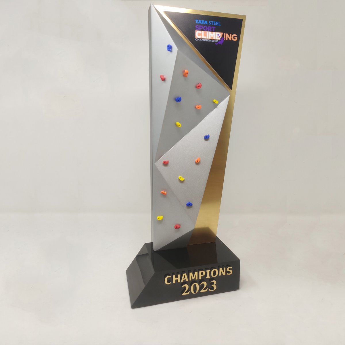 KREO_Design's tweet photo. Tata Steel approached Kreo to design the winning #trophy for the Tata Steel Sport Climbing Championship 2023 which happened on the 5th of February 2023.
Inspired by the climbing wall and the pegs, Kreo also added a touch of a premium look to the trophy! 

#tatasteel #TSAF #design https://t.co/QTg6irapWs