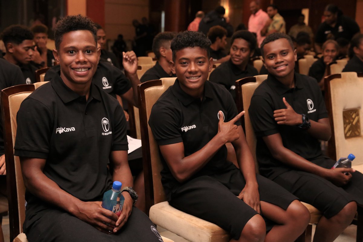 AusHCFJ's tweet photo. Congrats to the 33 Rooster Fijiana Drua players who signed $10,000 a season contracts for the upcoming Super W Rugby Comp. 🇦🇺's #PacificAusSports is proud to partner 🇫🇯 in promoting #GenderEquality &amp; empowerment of #WomenInSport. 
👏A step forward for women’s #rugby &amp; sport in 🇫🇯 https://t.co/UzVFaaqt2X