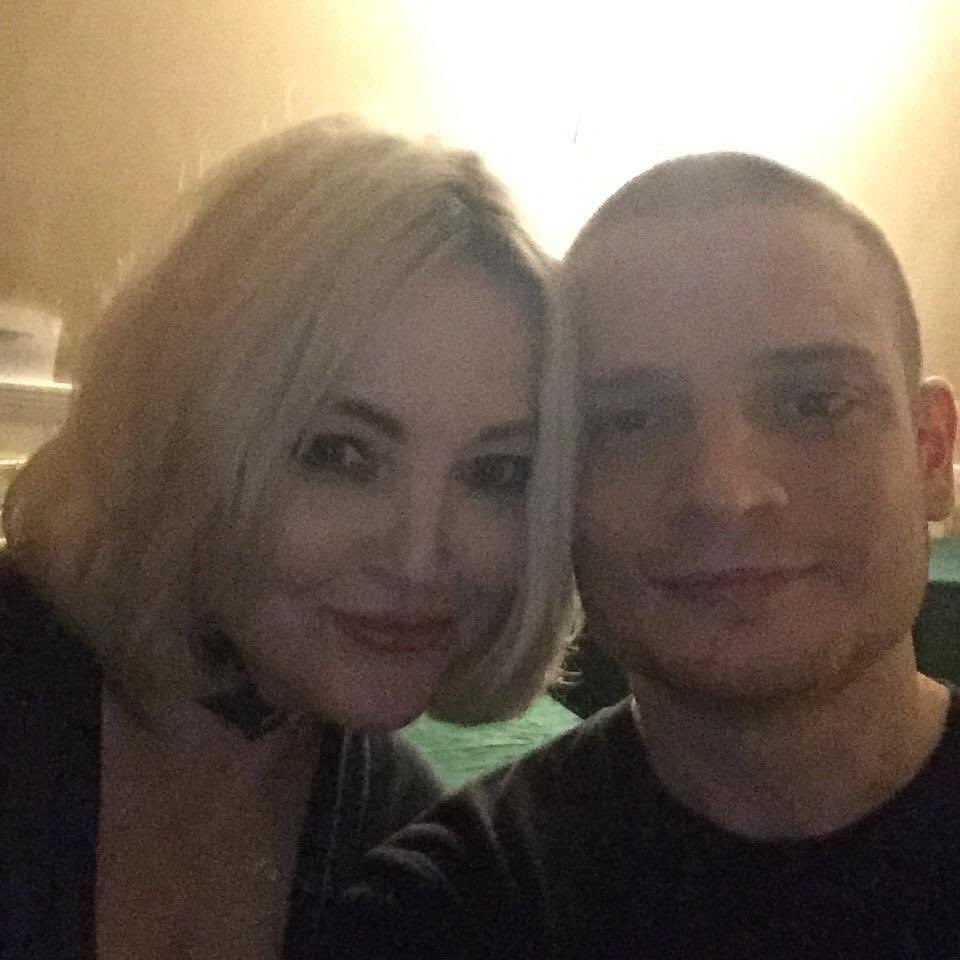 RobbyRobJames's tweet image. Happy birthday Tuesday Knight @Knighttues 🎁❤️💚🤘🏻@horror_couple 
.
.
#tuesdayknight #anightmareonelmstreet #anightmareonelmstreet4 #thedreammaster #freddykrueger