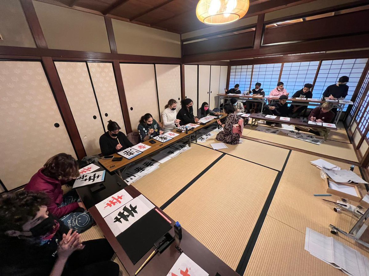 DEScreativearts's tweet photo. Morning calligraphy. Calligraphy is a visual art related to writing and is the design and execution of lettering with a pen, ink brush, or other writing instrument.

#DESCreativearts 
#DESCtrips 
#GrowAtDESC 
#DESCjapan https://t.co/qrXvXgWCz7