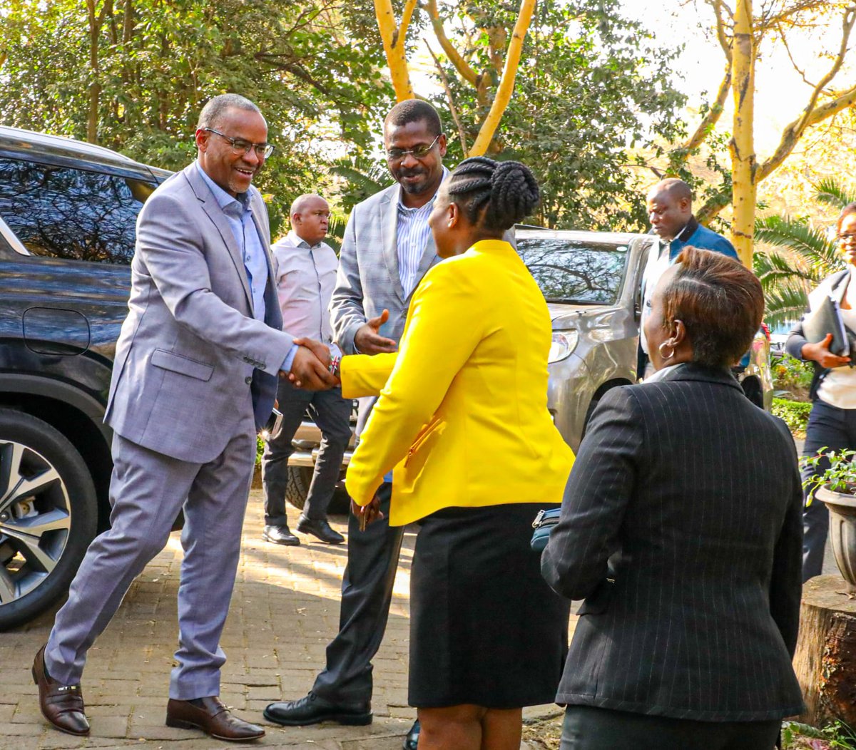 Lands_Kenya's tweet photo. Cabinet Secretary Ministry of Land, Public Works ,Housing and Urban Development Hon Zachariah Njeru.
Arriving at Naivasha Simba Hotel for the Senate Standing Committee on roads, transportation and housing induction retreat.
#ministrylands #CsNjeru #Landdigitization https://t.co/QWqvGrcO8K