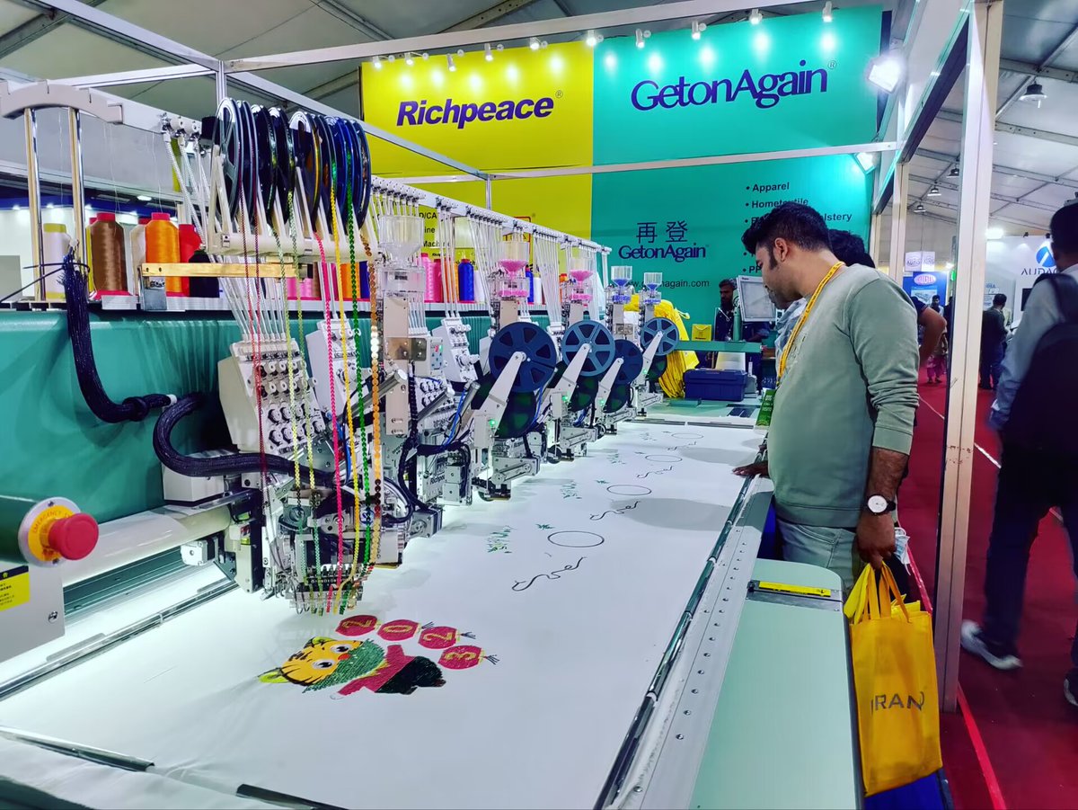 aixy0124's tweet photo. The last but one day for DTG 
Welcome you to visit our booth HALL-1A-201
Whatsapp/Wechat/Mobile: +86 15383438097
Email:christine@getonagain.com]
#plotter #cutterplotter #embroiderymachine#embroidery https://t.co/BXhhi7vDvO