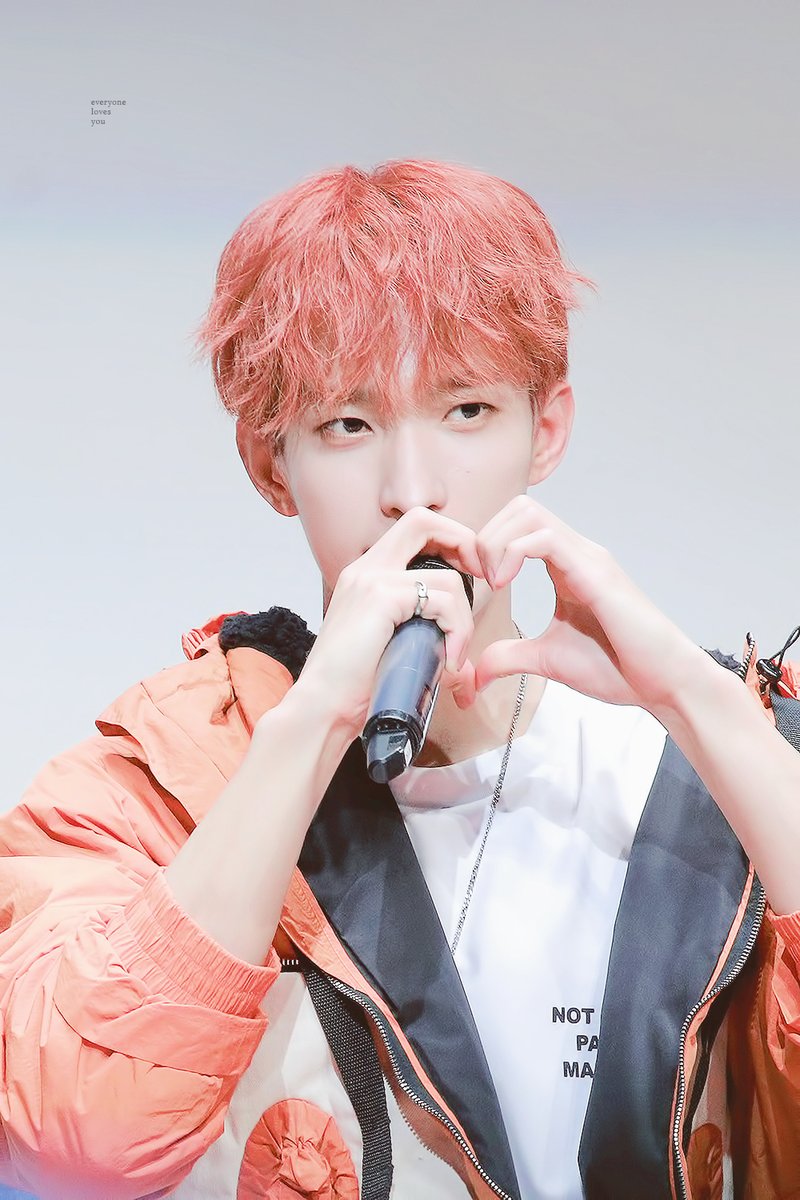 everyonelovesdk's tweet photo. ♡~♡ #세븐틴 #SEVENTEEN #도겸 #DK https://t.co/A7GHLwXZMe