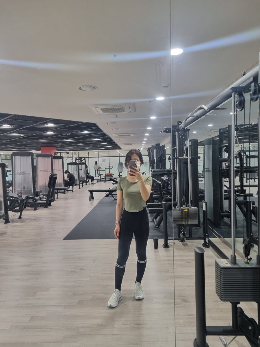 요즘 너무 열심히 PT받는 ...건강이 최고^^