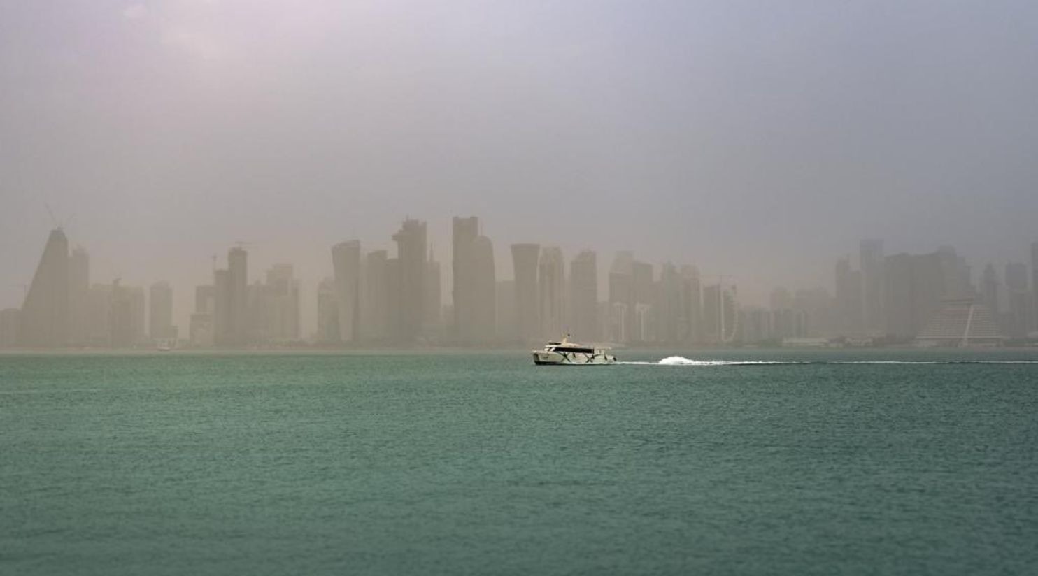 Qatar Living on Twitter "With the Qatar Meteorology Department