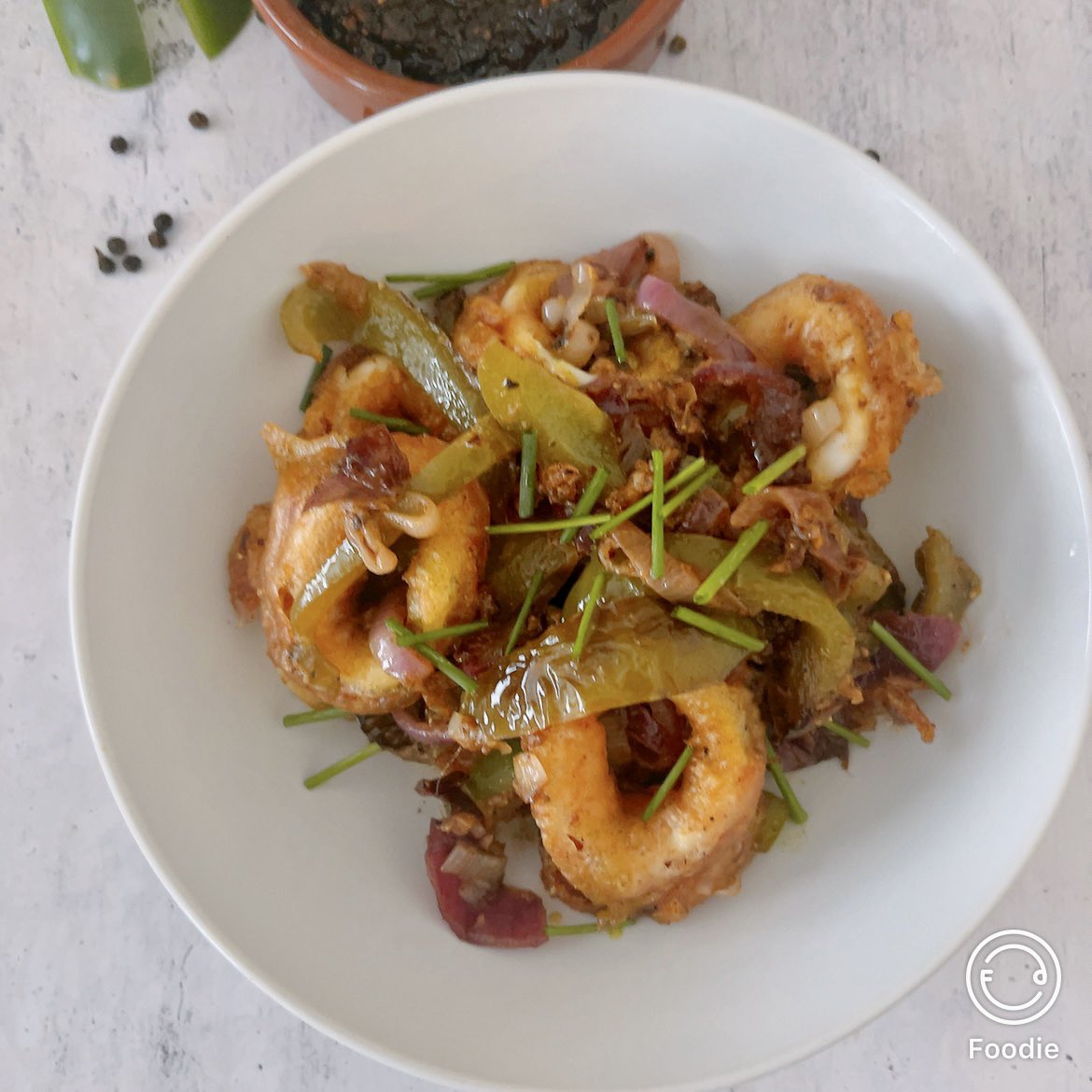 sophie_hyam's tweet photo. Fish is the dish on a Friday so how about this?
Hot Butter Squid with fresh briny squid from @coventrymarket Clive Miller Fishmongers.
A hot tangy garlic butter infused sauce with Sri Lankan dried shrimp chilli paste - an addictive eat.
#fishisthedish #squid #supportlocalbusiness https://t.co/PbbqIjdBGR
