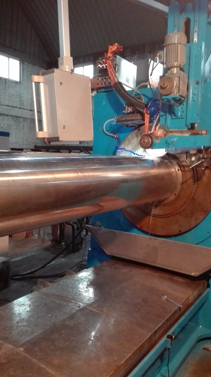 WedgewireLiu's tweet image. 1000mm diameter #wedgewirescreen welding machine,  How to weld the high precision #Johnsonscreen. #wedgewirescreen, ?