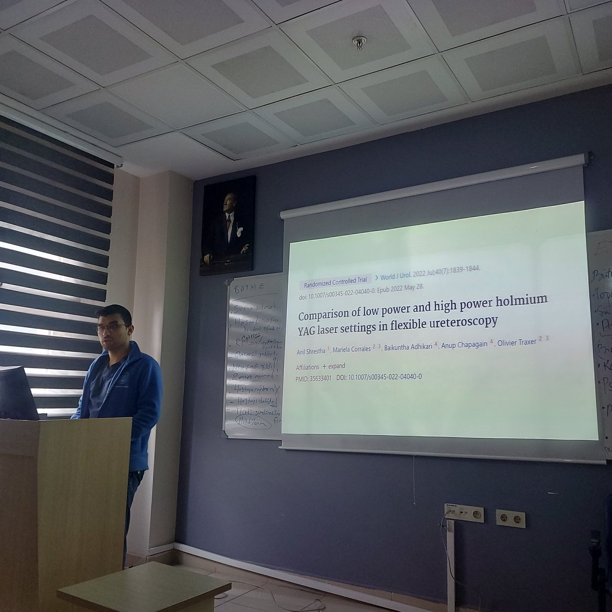 ytanidir's tweet photo. This week's Journal Club at @MarmaraUroloji:
"Comparison of low power and high power holmium YAG laser settings in flexible ureteroscopy", a prospective randomized controlled trial
Authors: @Shresthanyl  &amp; @OTRAXER
https://t.co/aI2XfUY5eE
Presented by @d_dorucu

#UroSoMe https://t.co/NiA8U2X7M5
