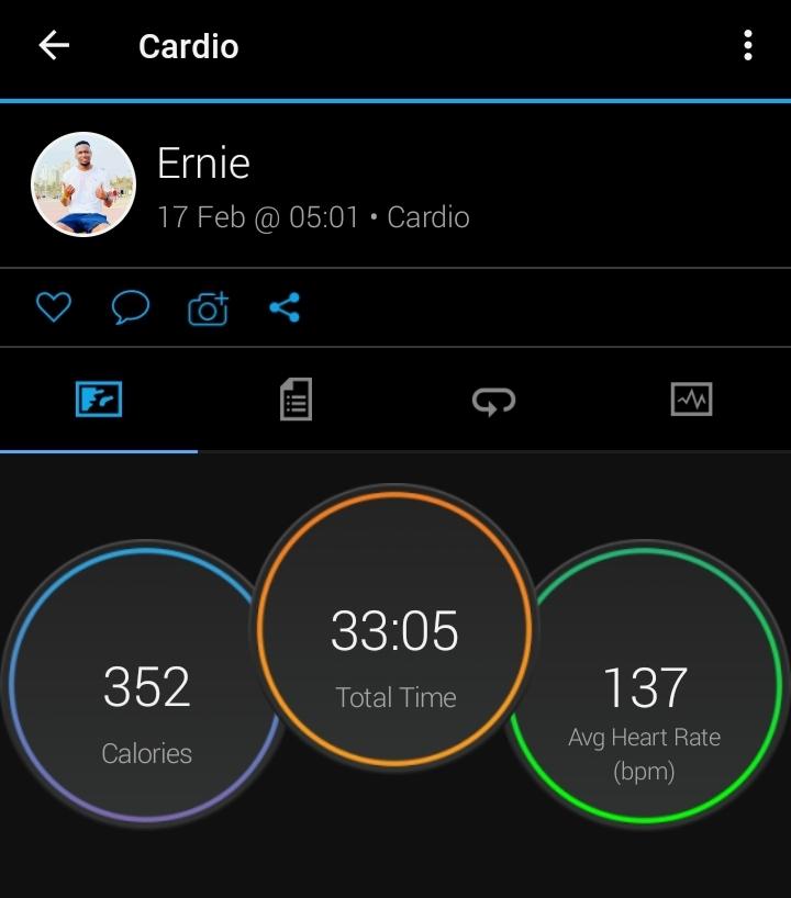 Life has it's UPS and DOWNS we call them squats.
Squats workout done!
#Fetchyourbody2023 
#Ichoose2Bactive 
#IpaintedMyTraining 
#Trapenlos 
#TrainingWithTumisole 

  #garmin #beatyesterday